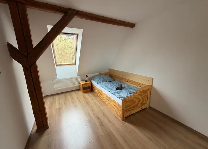 Nocleharna Na Stodole Apartment Zdarky