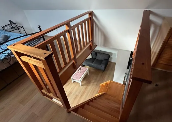 Nocleharna Na Stodole Apartment Zdarky